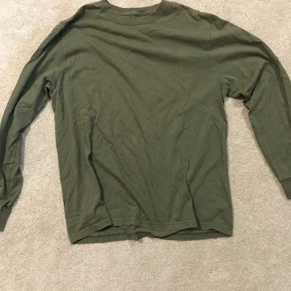 Long sleeve army green T-shirt